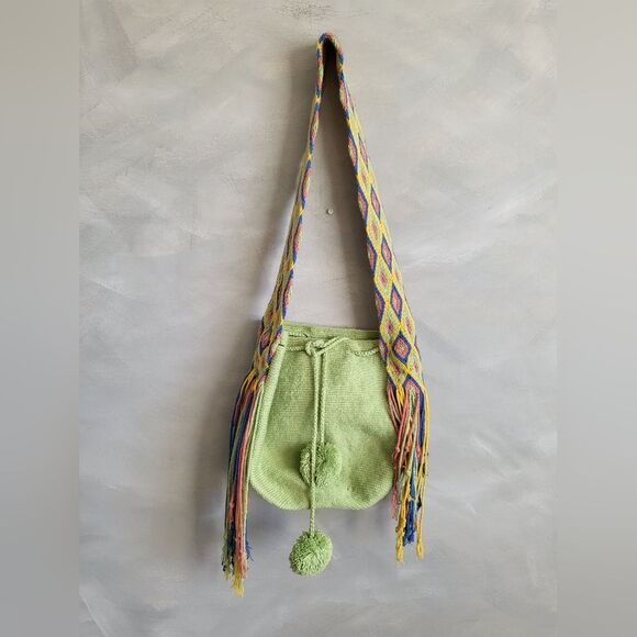 Wayuu Mochila Medium Green with multi-colored Strap Pom Pom 11x11 - Picture 1 of 11